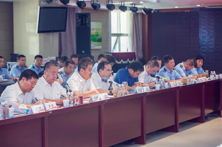 座谈会1.jpg