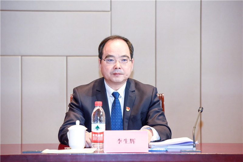李.jpg